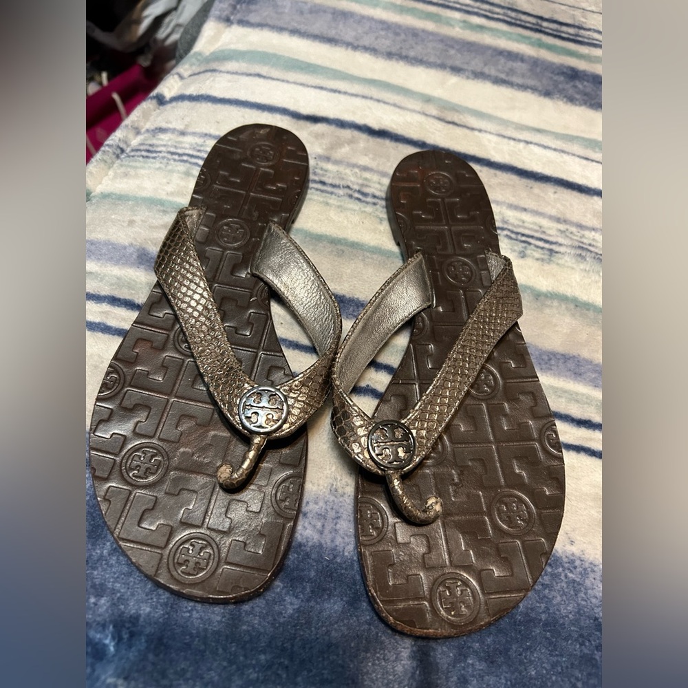 Tory Burch Metallic Brown Logo Toe-Post Sandals size 8